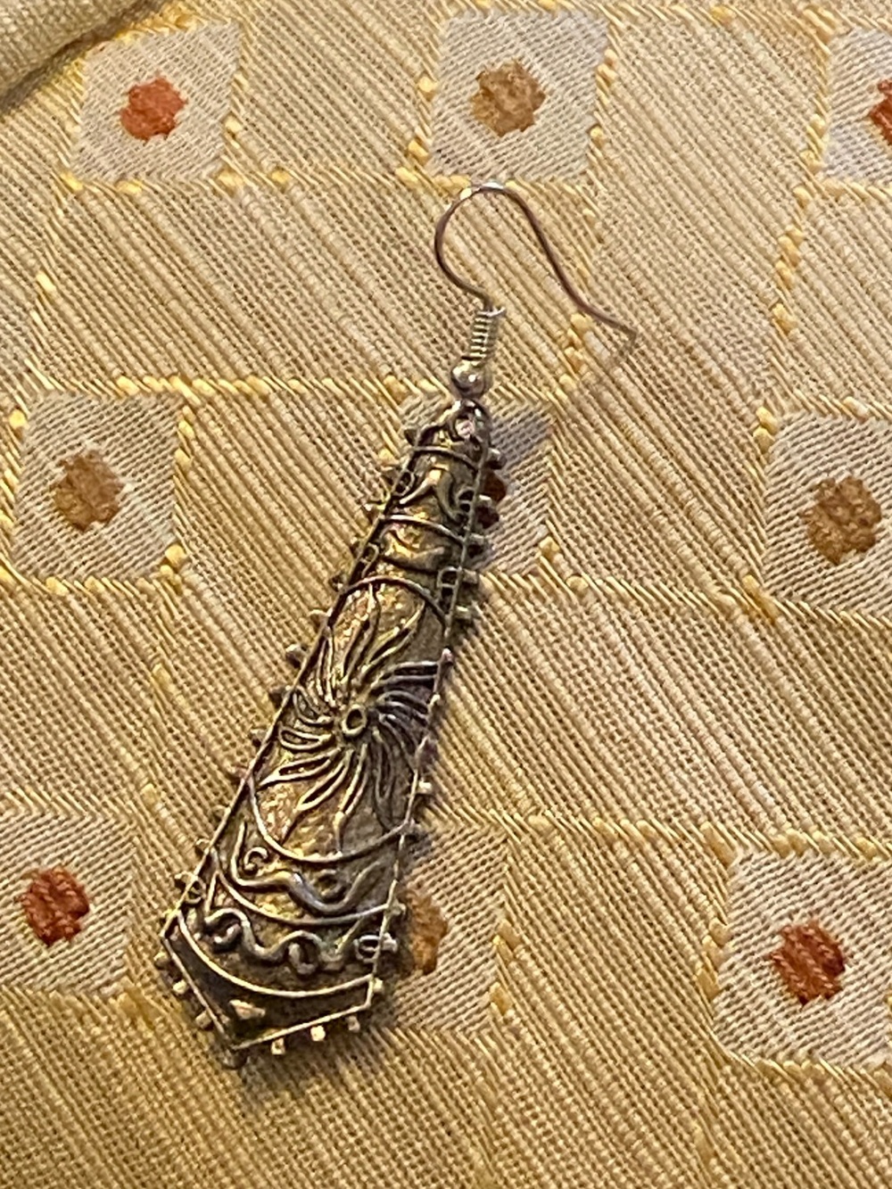 Vintage-Inspired Silver Filigree Teardrop Earring Only One